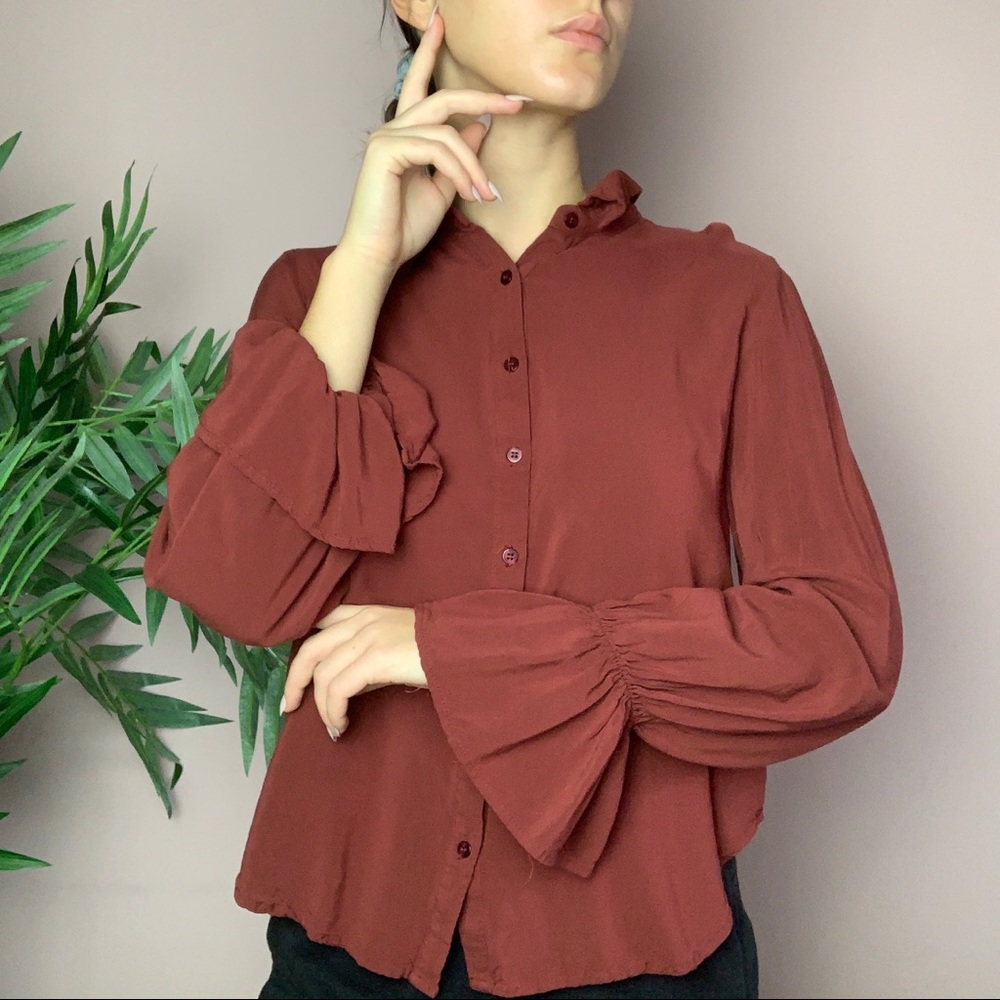 Forever21 Blouse with balloon sleeve